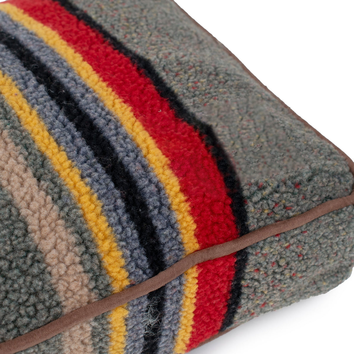 Pendleton Vintage Camp Pet Napper premium pet product