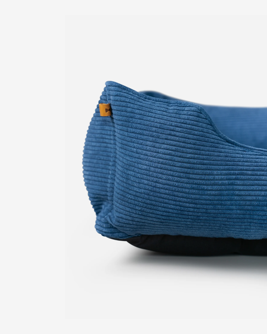 Chester & Lee | Fancy Corduroy Sleeper Dog Bed | HT Animal Supply