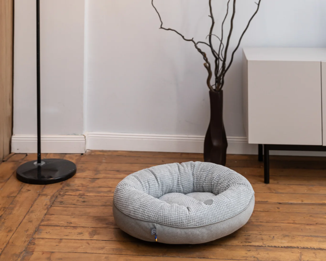 Chester & Lee | Moonlight Gray Donut Dog Bed | HT Animal Supply