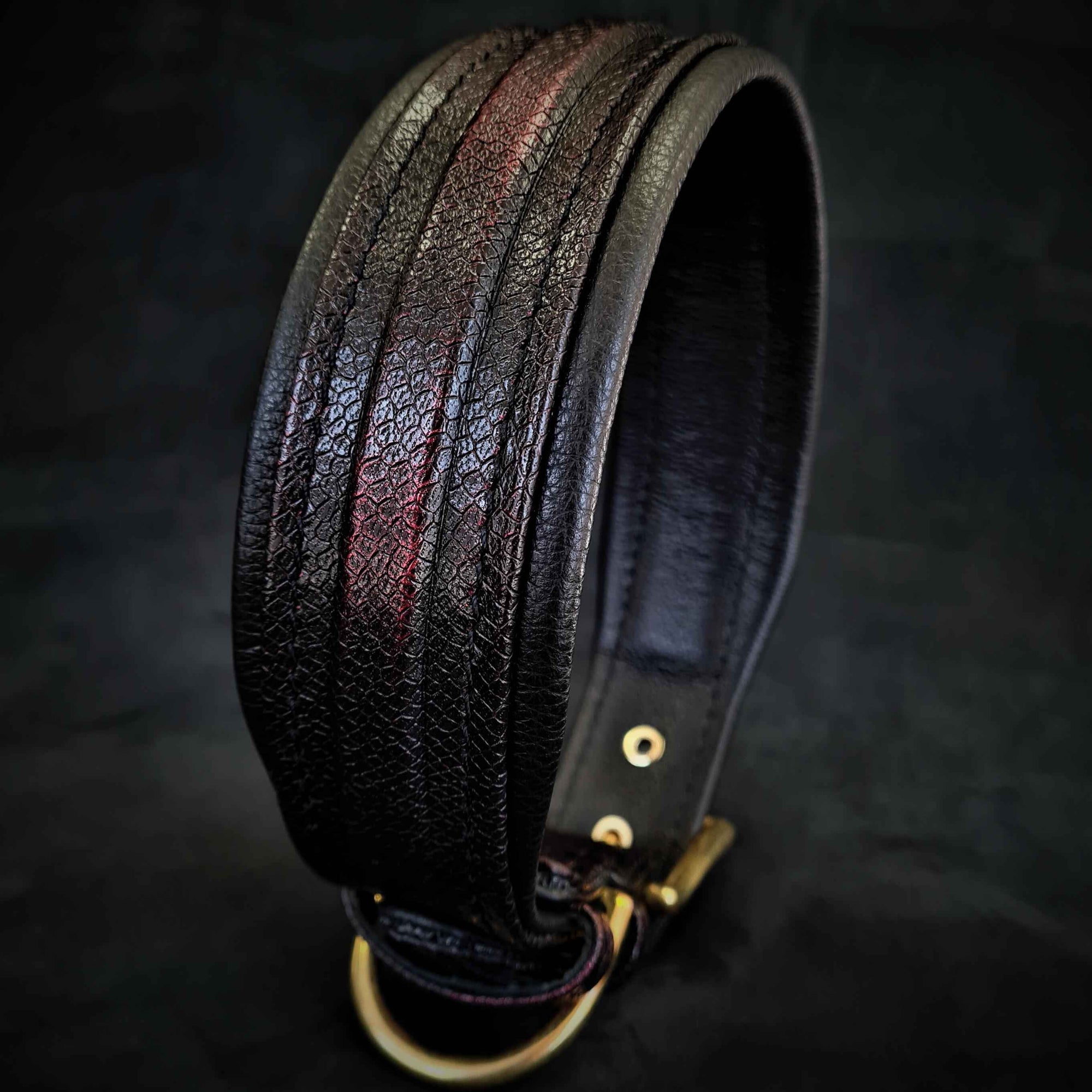 Bestia Cobra Leather Dog Collar