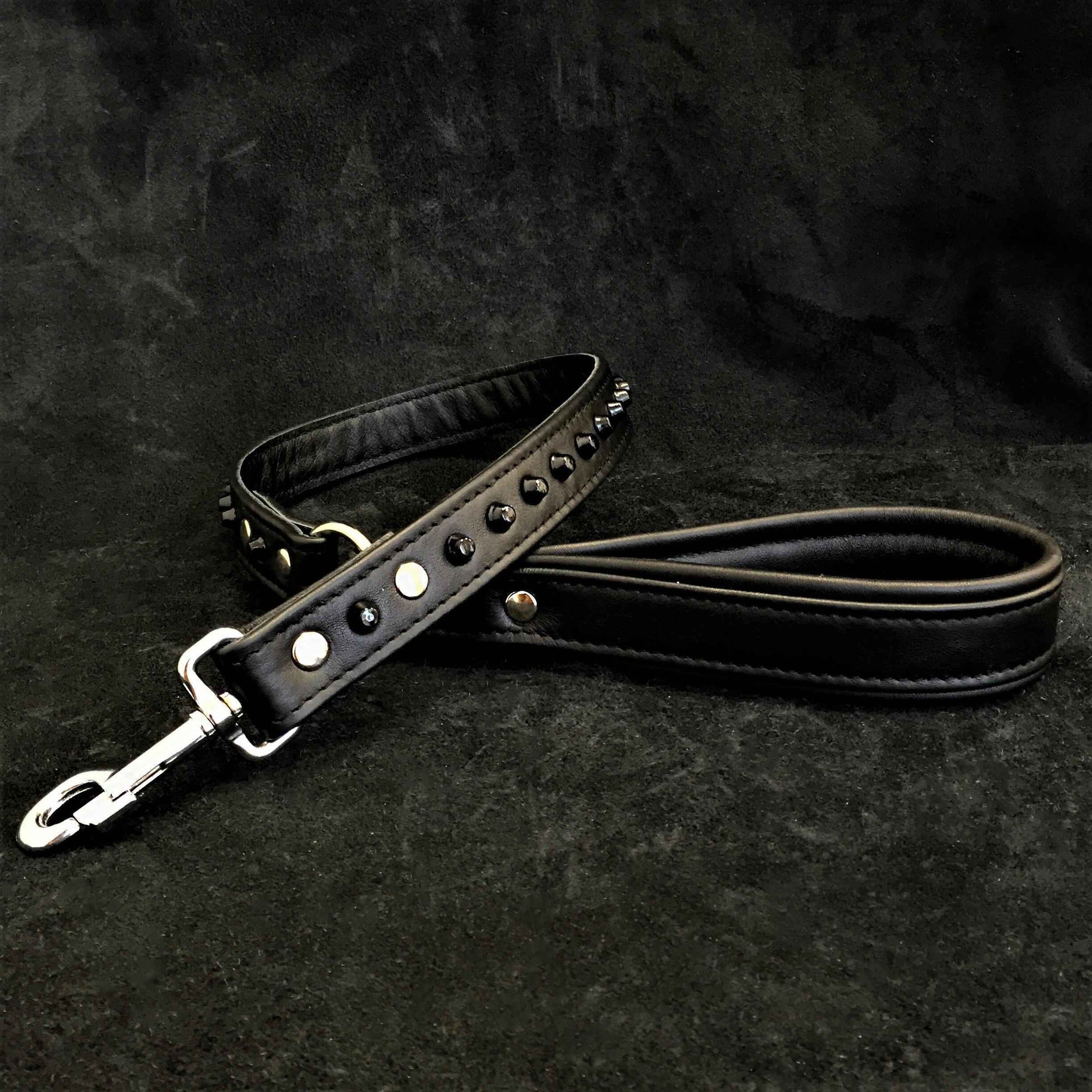 Bestia Black Studded Leather Dog Leash