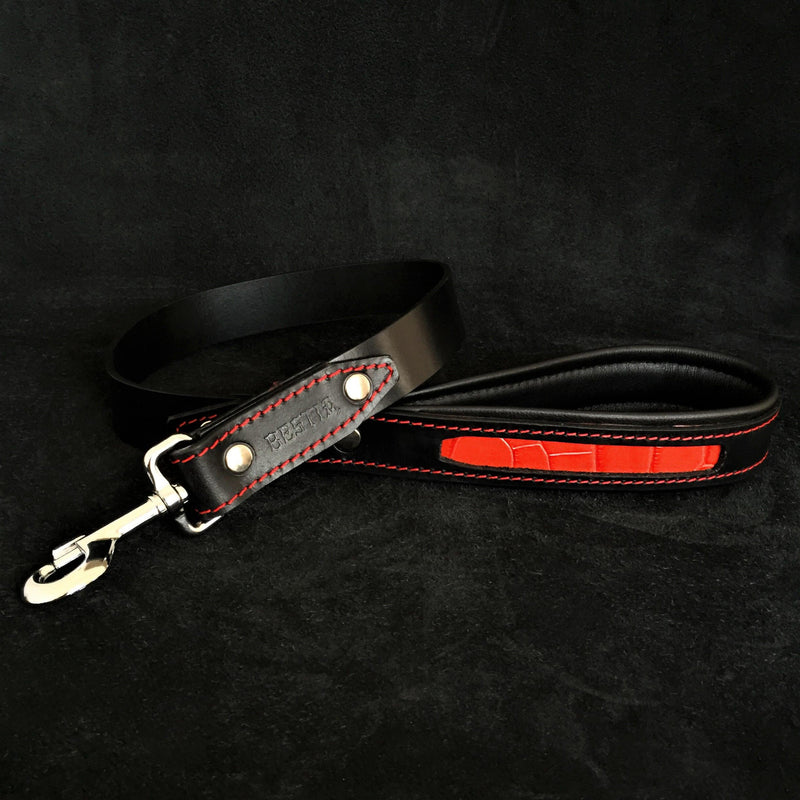 Bestia Dog Gear Genuine Leather Dog Collar - Red 