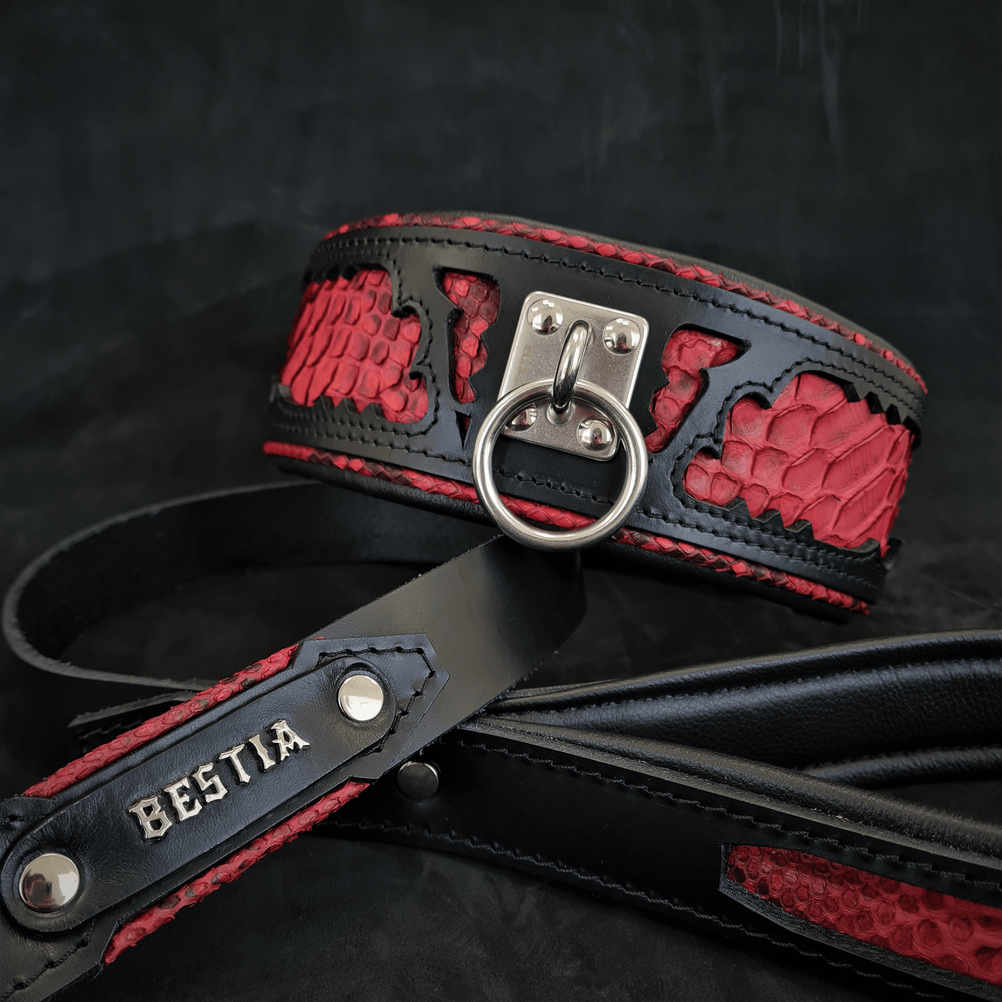 Bestia Red Dragon Leather Dog Leash