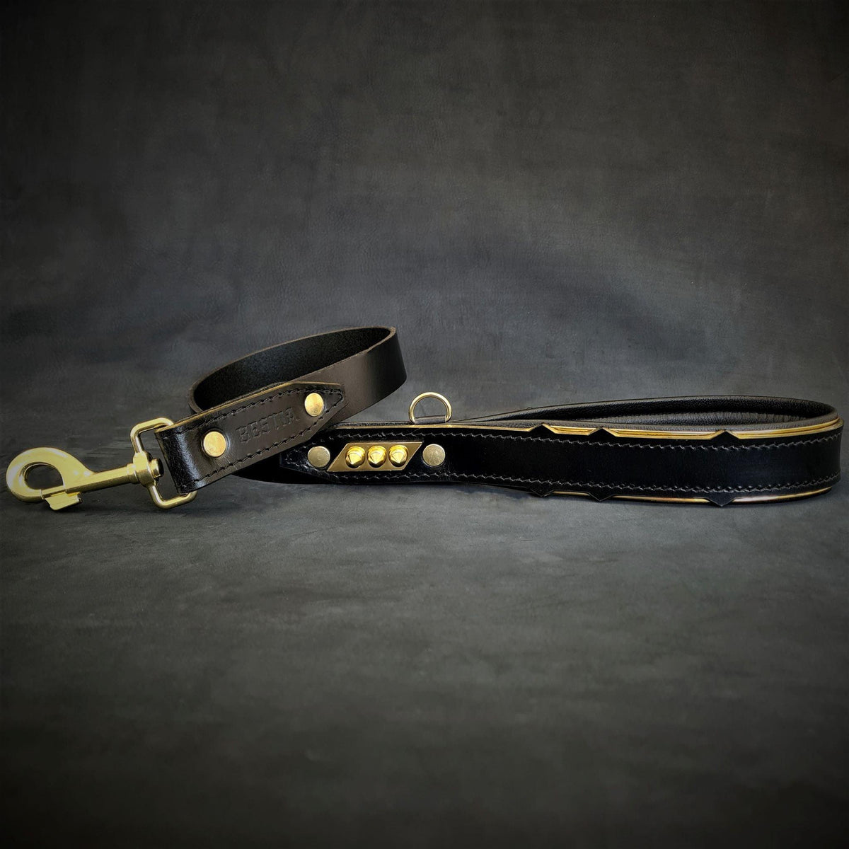 Bestia Midas Gold Leather Dog Collar