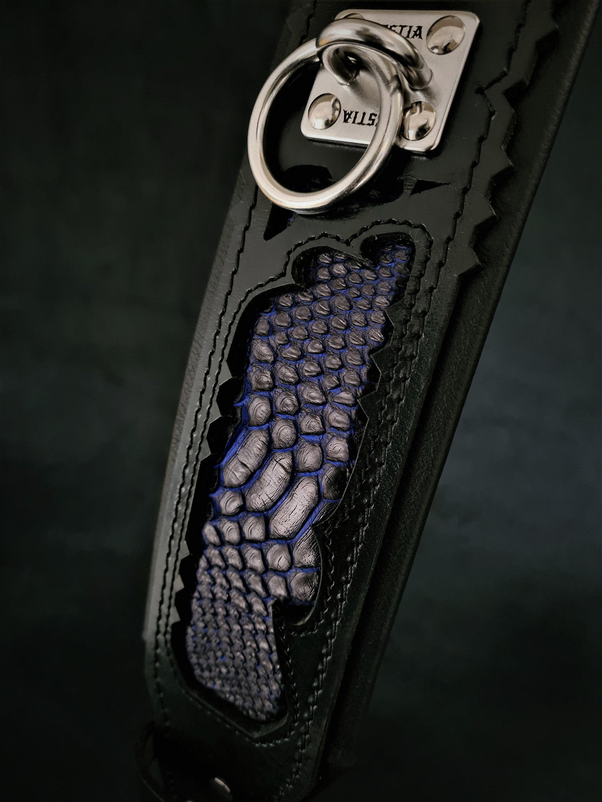Bestia Indigo Leather Dog Collar