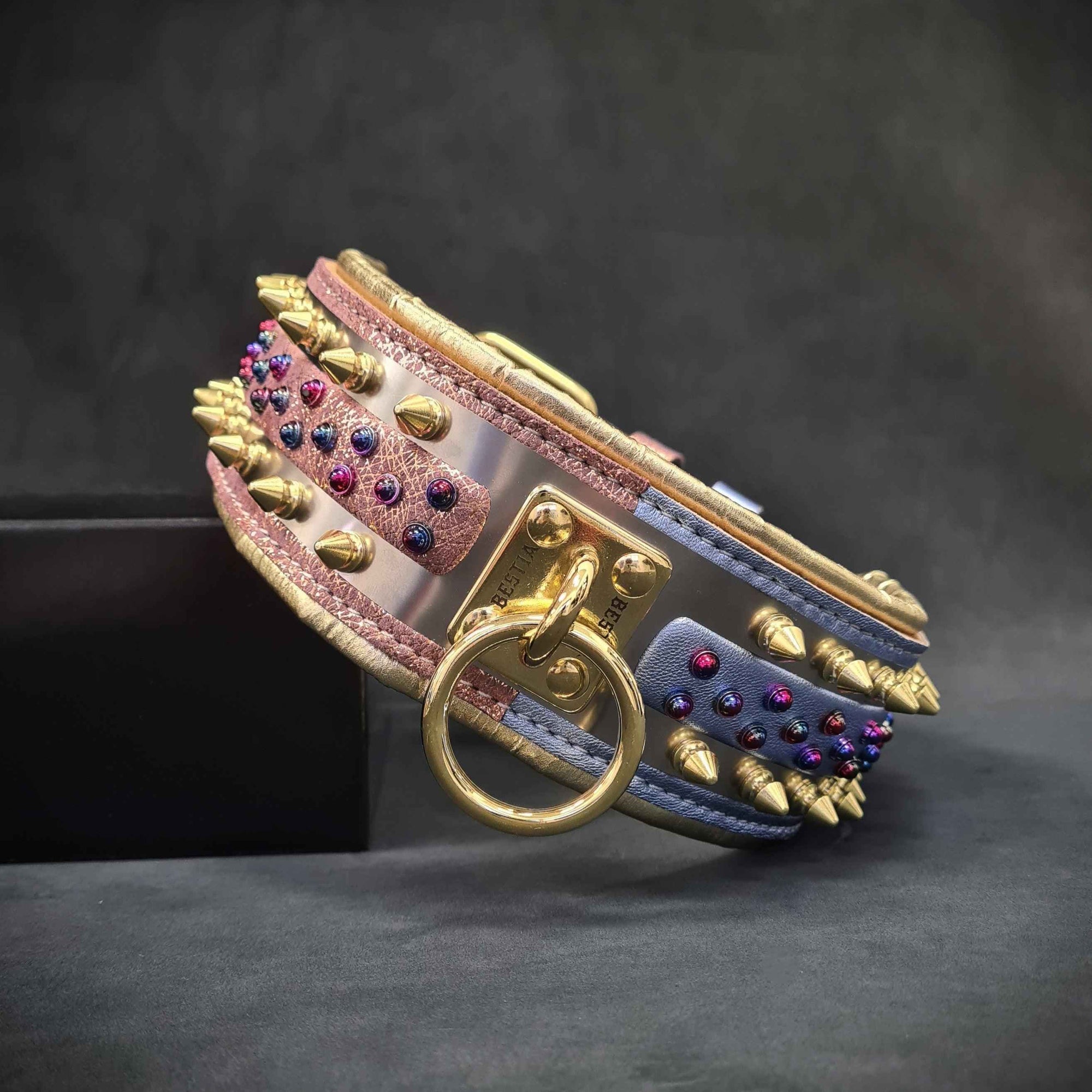 Bestia Candy Leather Dog Collar