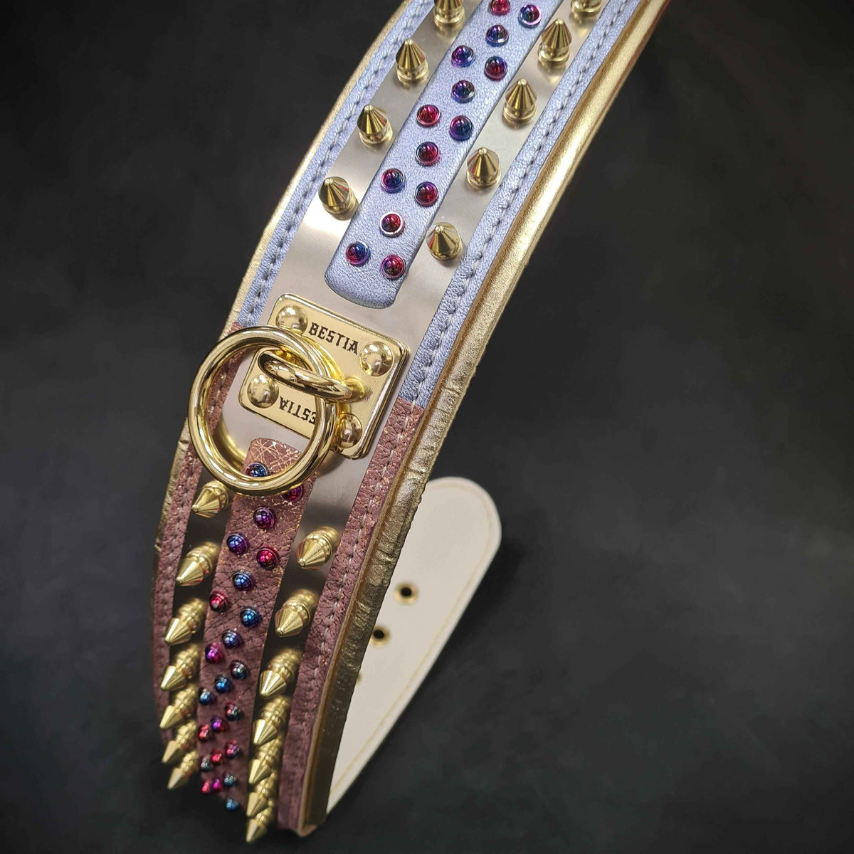 Bestia Candy Leather Dog Collar