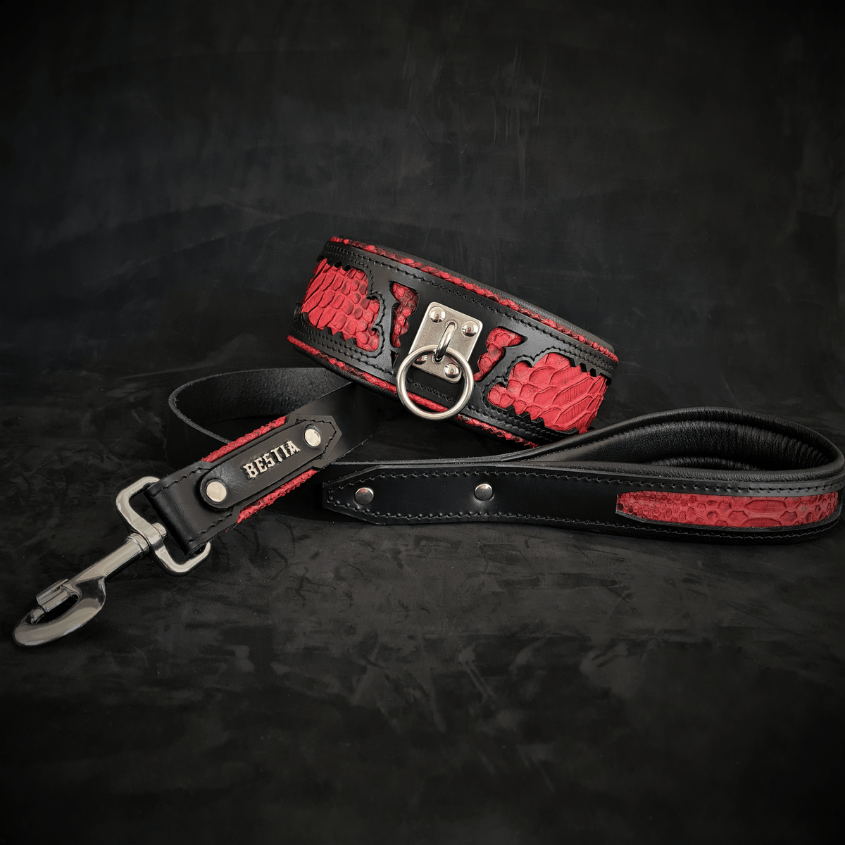 Bestia Red Dragon Leather Dog Leash