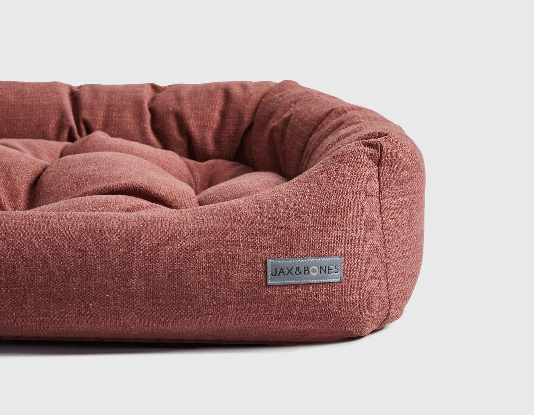 Warby Cranberry Napper Bed