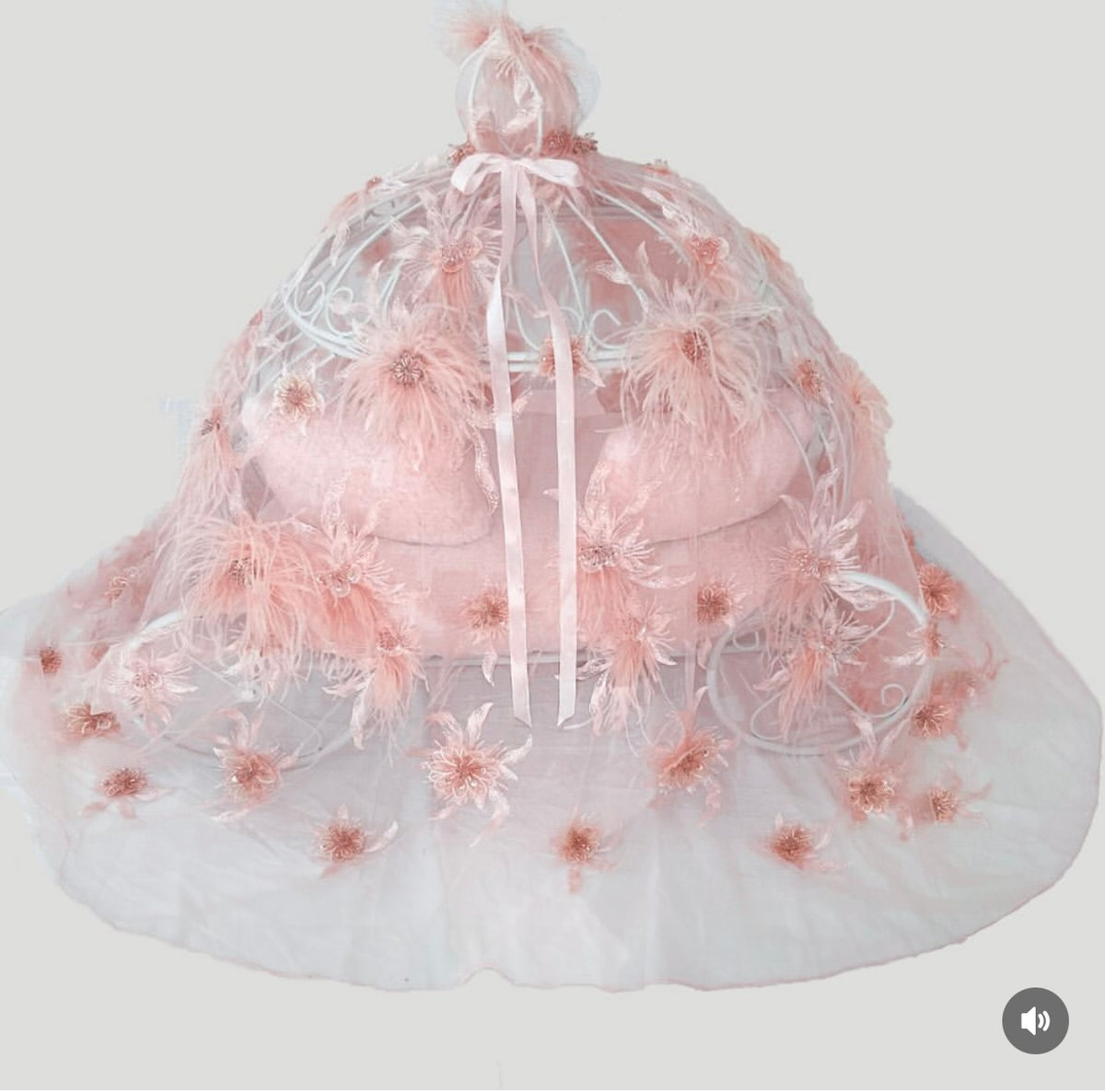 Hello Doggie Moulin Rouge Faux Fur Peach Dog Carriage Bed