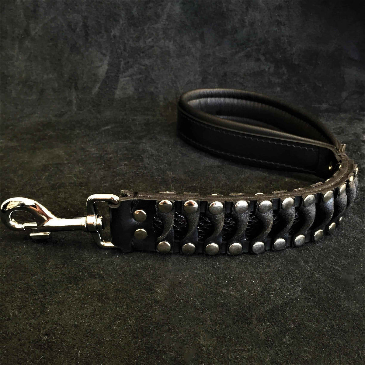 Bestia Steampunk Leather Dog Leash