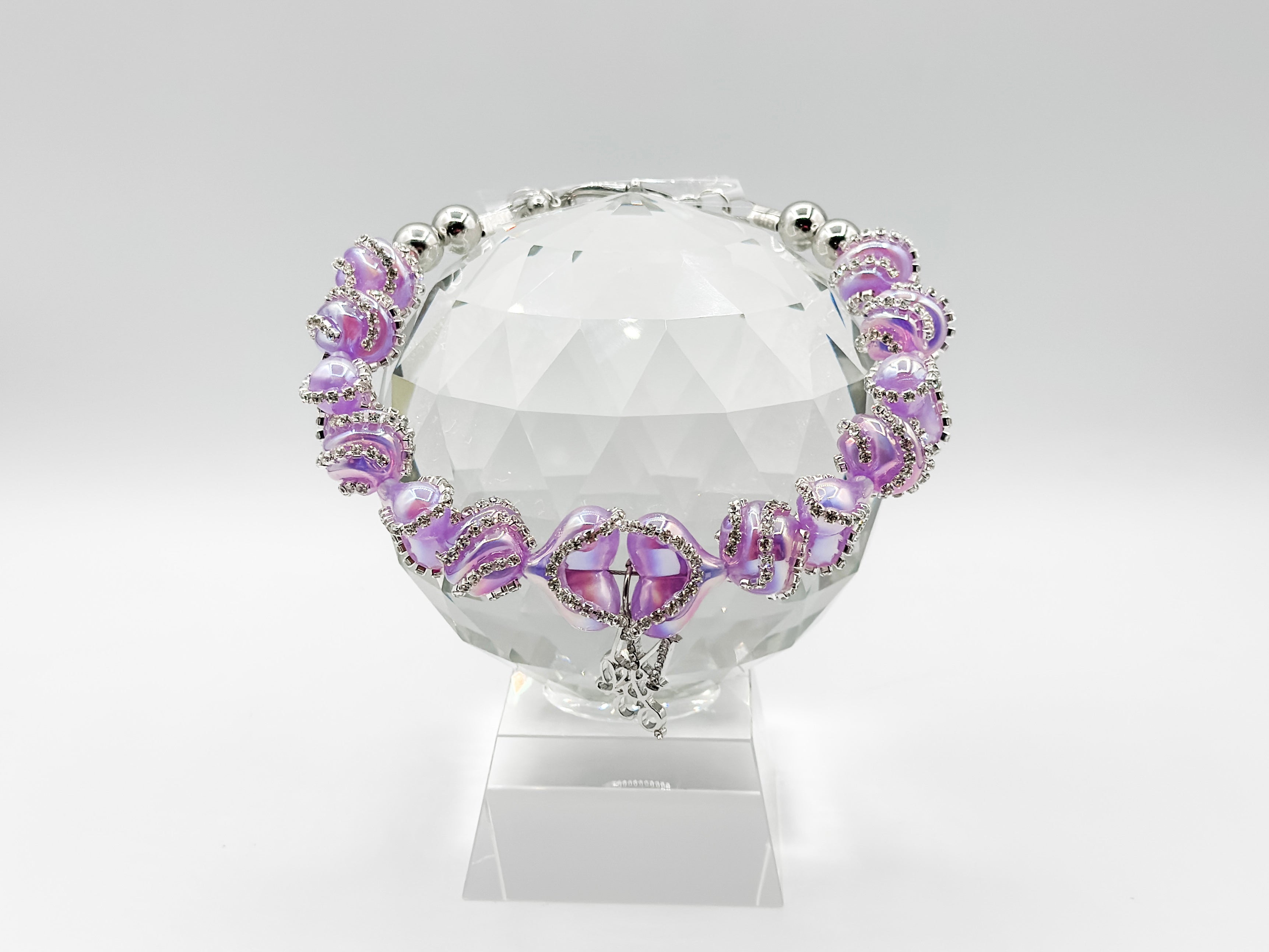 Formal Affair Necklace: Light Lavender