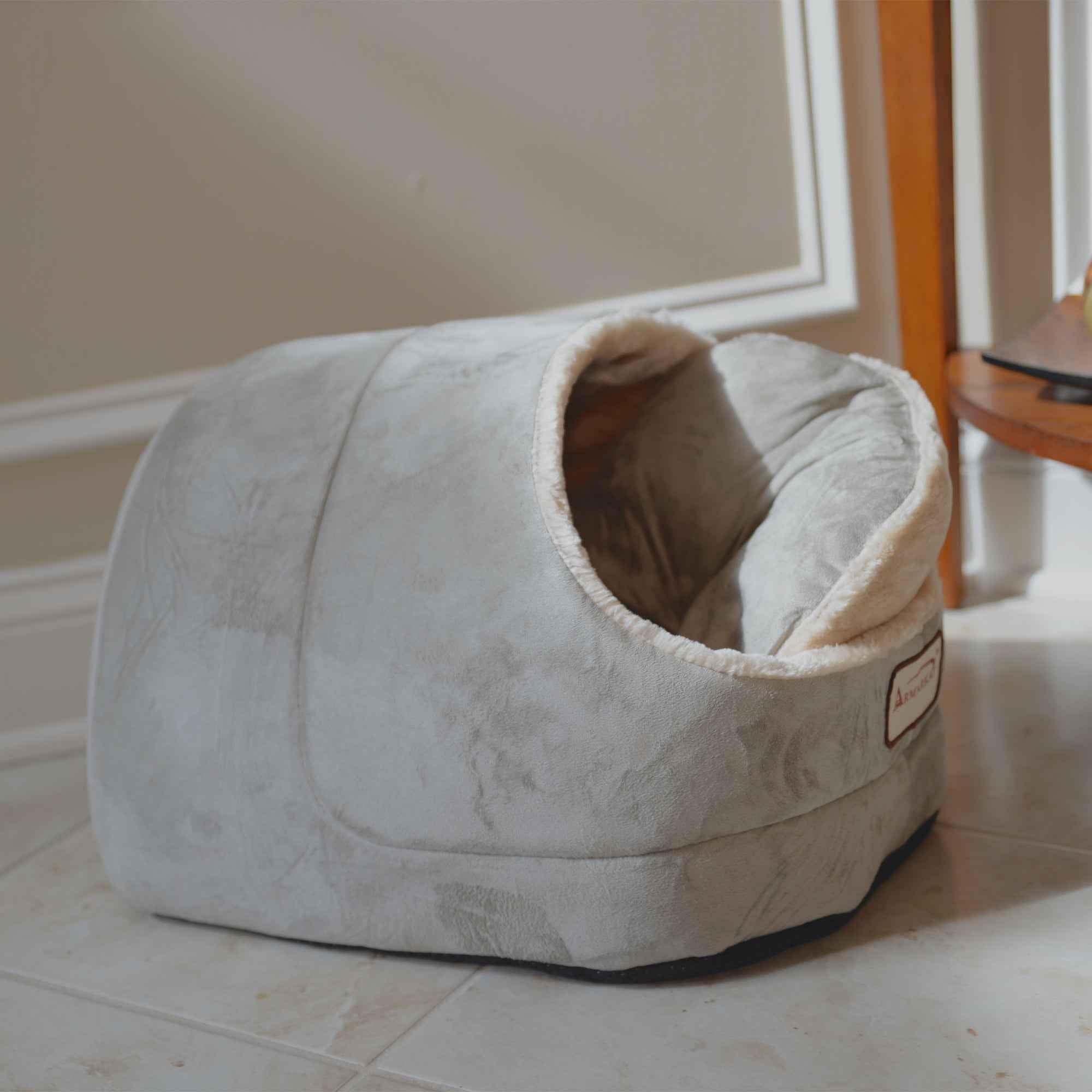 Armarkat faux suede Cat Bed and Cave  18"(L) x 12.5"(W) x 11.5"(H) C18HHL/MH Sage Green