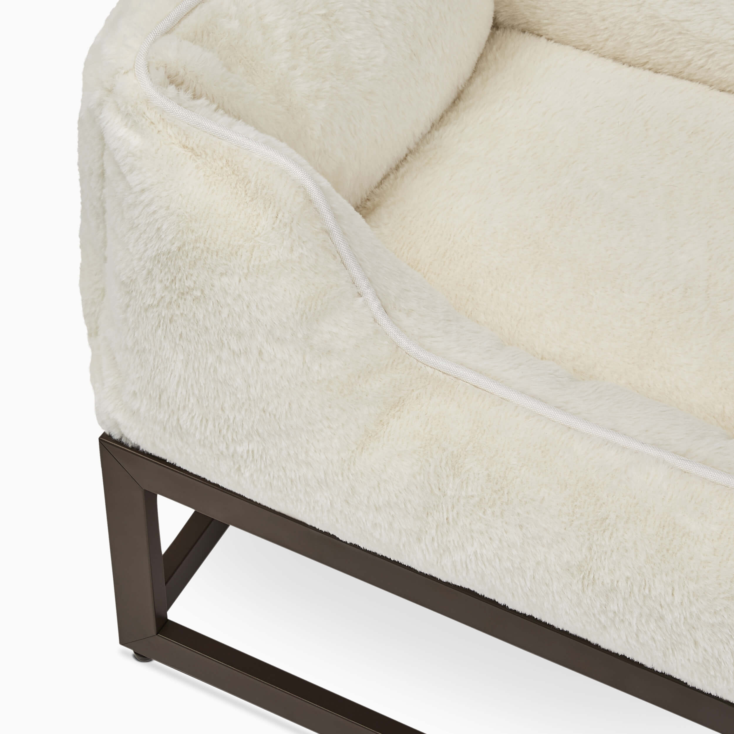 The FUZI Elevated Dog Bed