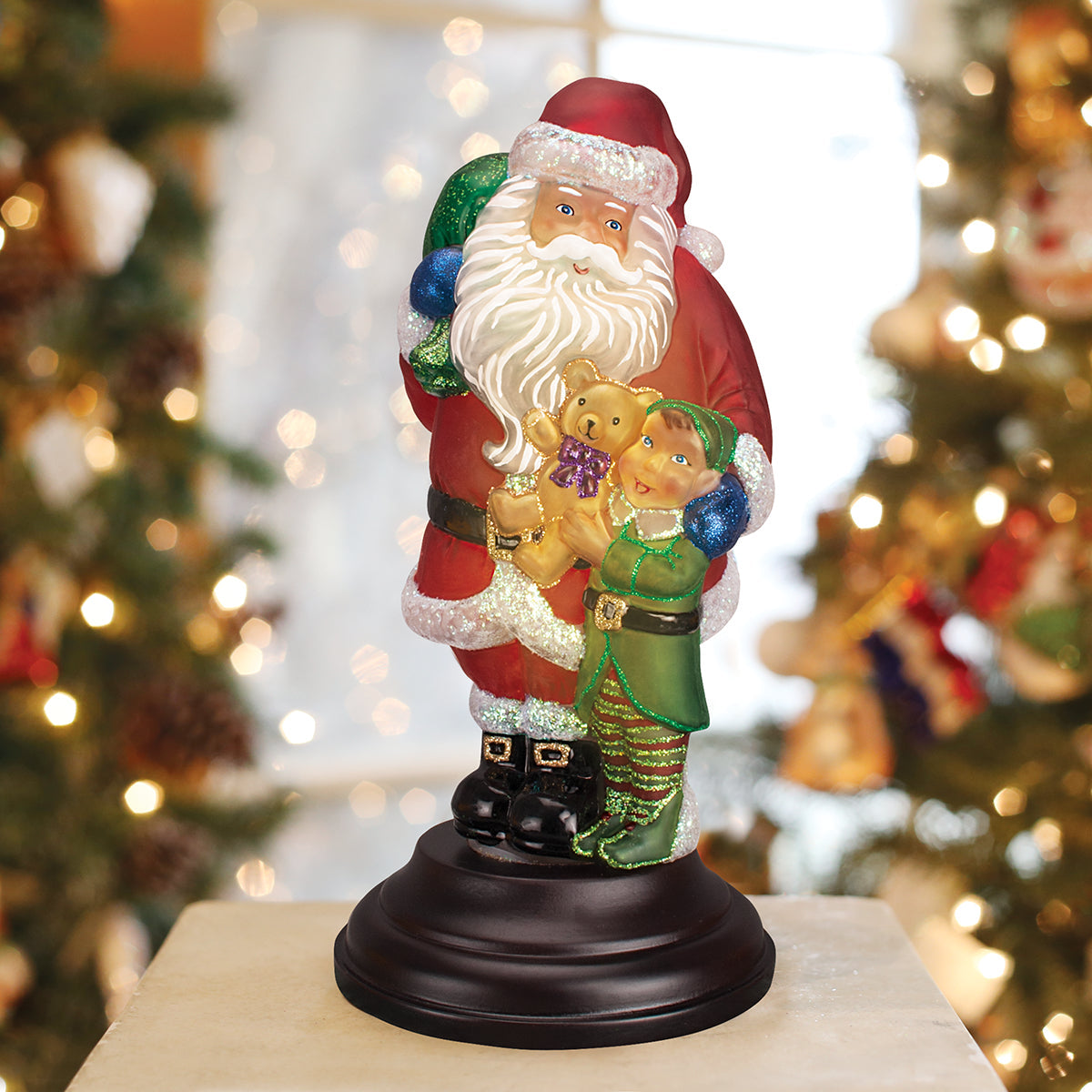 Santas Bright-eyed Buddy