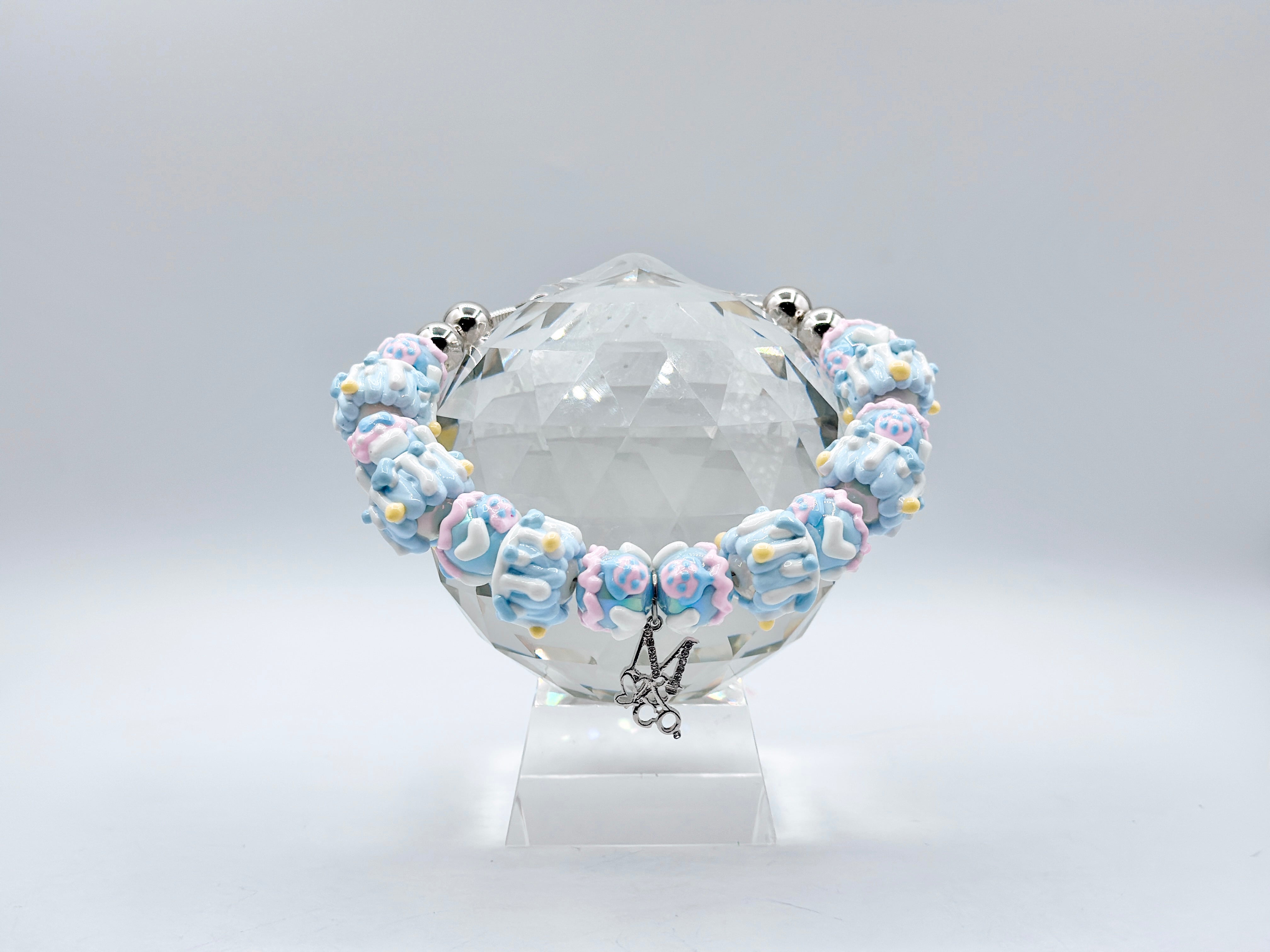 Magbubu Party I: Cake My Day Necklace