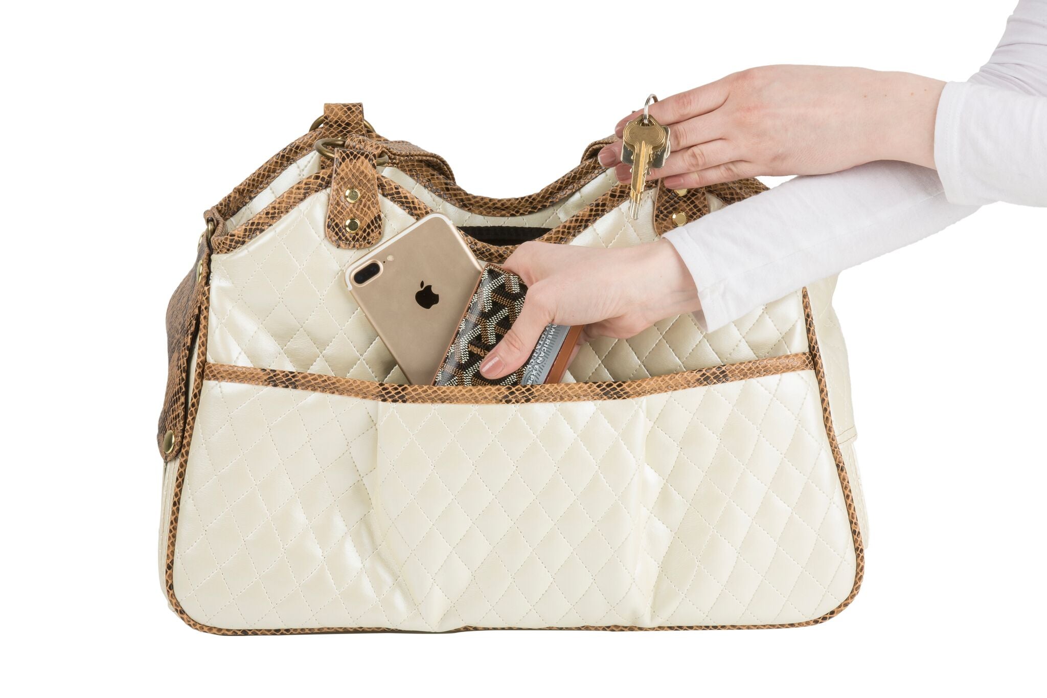 Metro - Ivory Quilted With Tassel