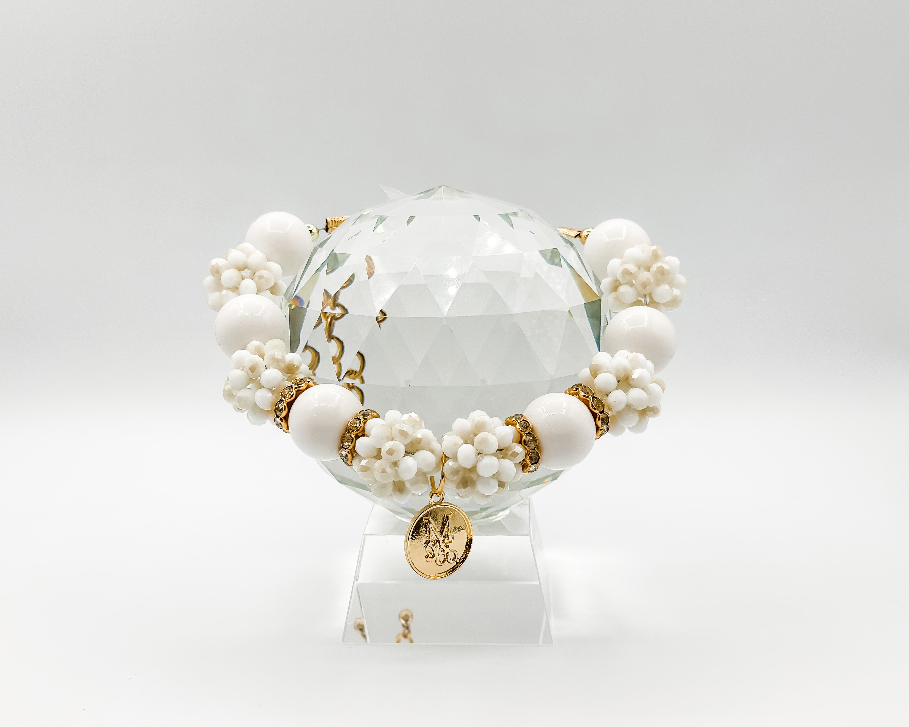 Necklace: Pearl Crystals (Royal Birthday Collection)