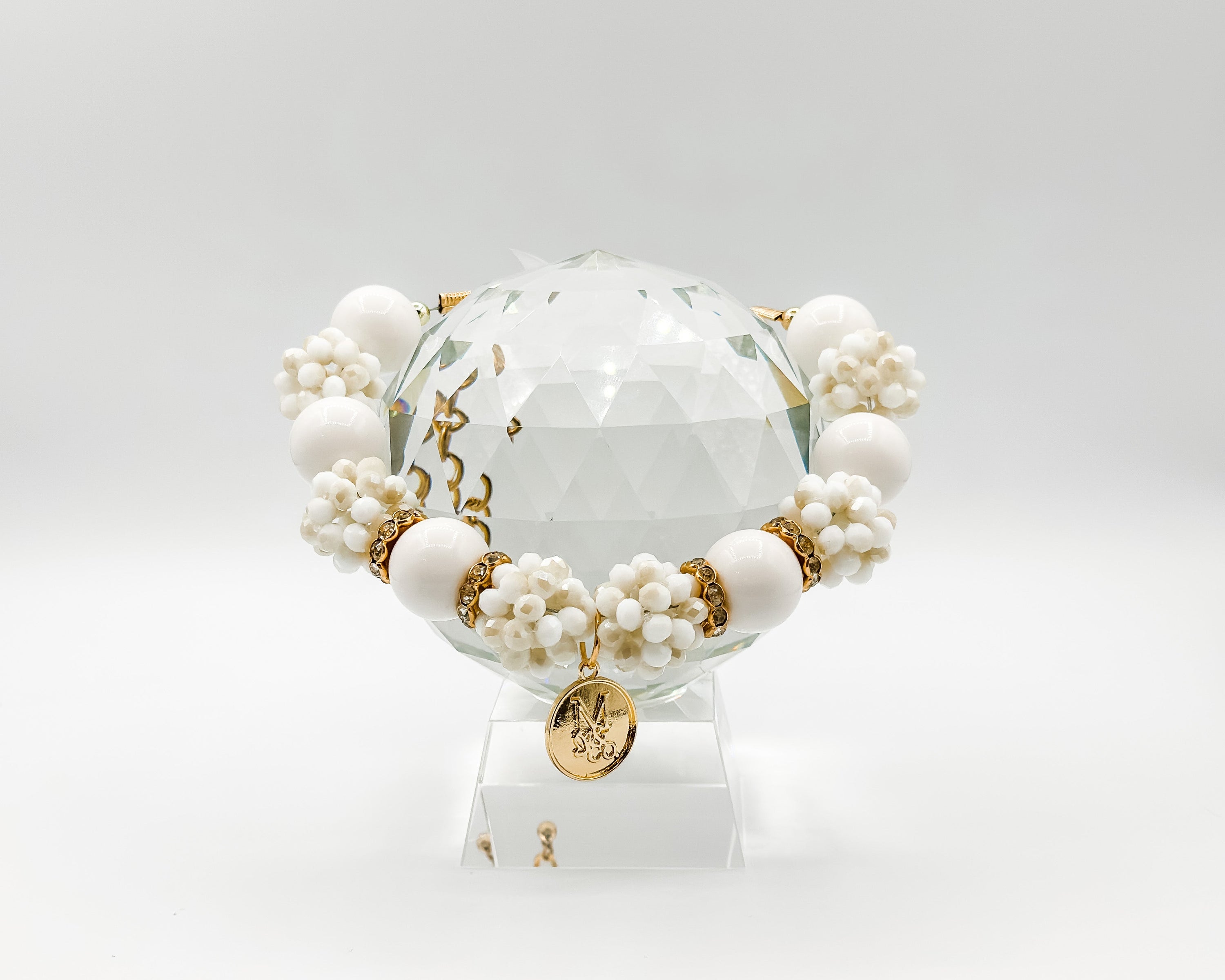 Necklace: Pearl Crystals (Royal Birthday Collection)