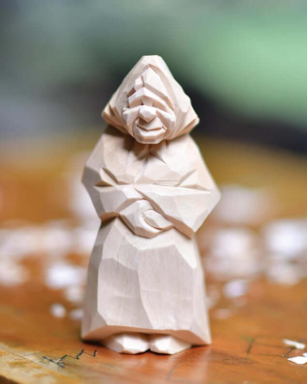 Learn to Whittle Fascinating People in Wood