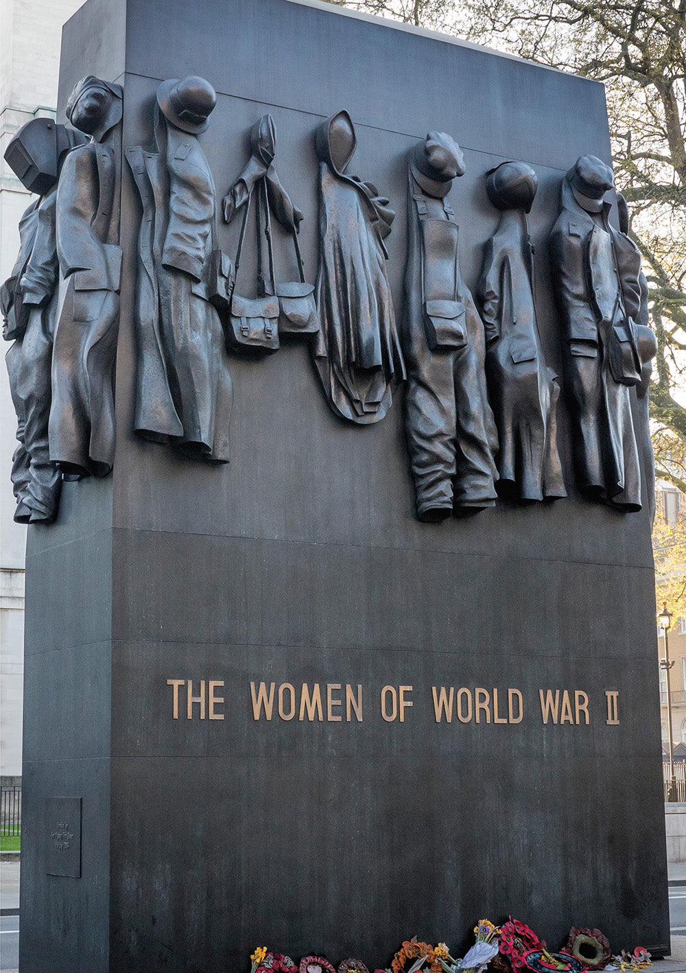 Inside Women's London – Paperback / softback, ISBN 9781504800822