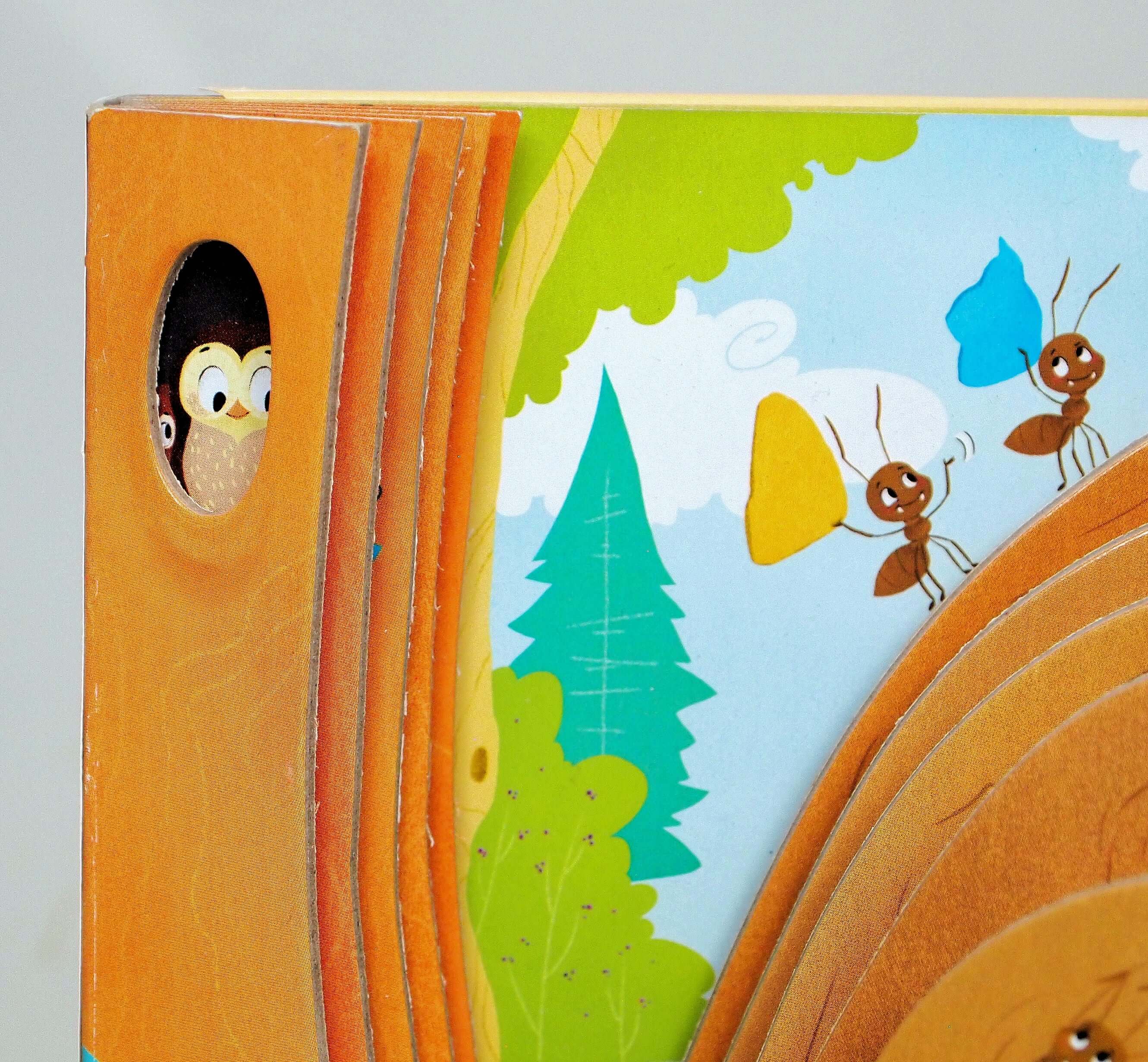 Discovering the Active World of the Anthill