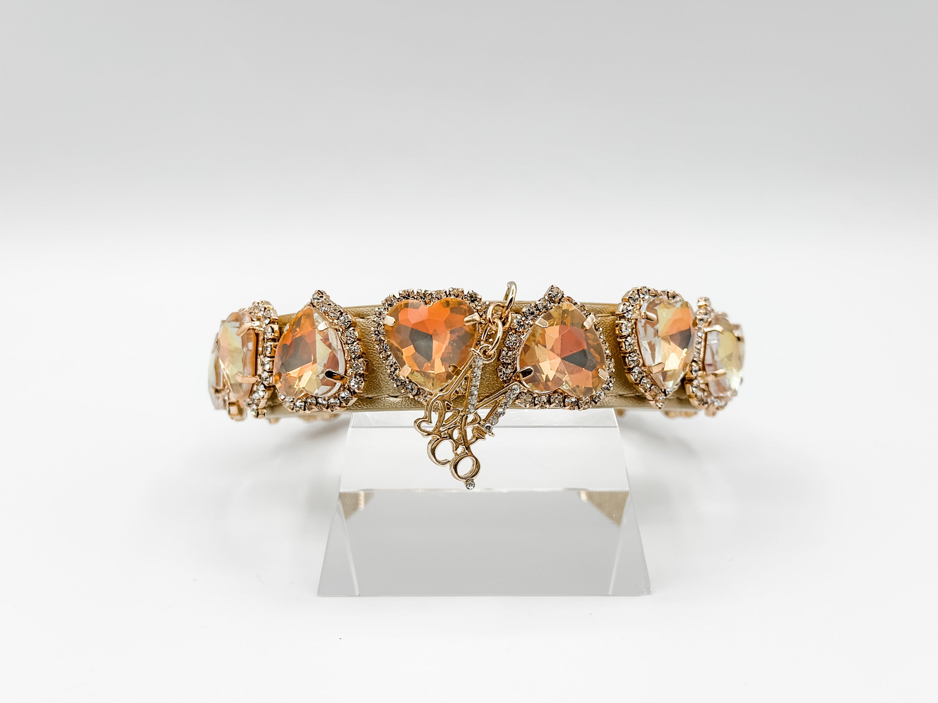 Cruise Gem Necklace I: Peach Blossoms