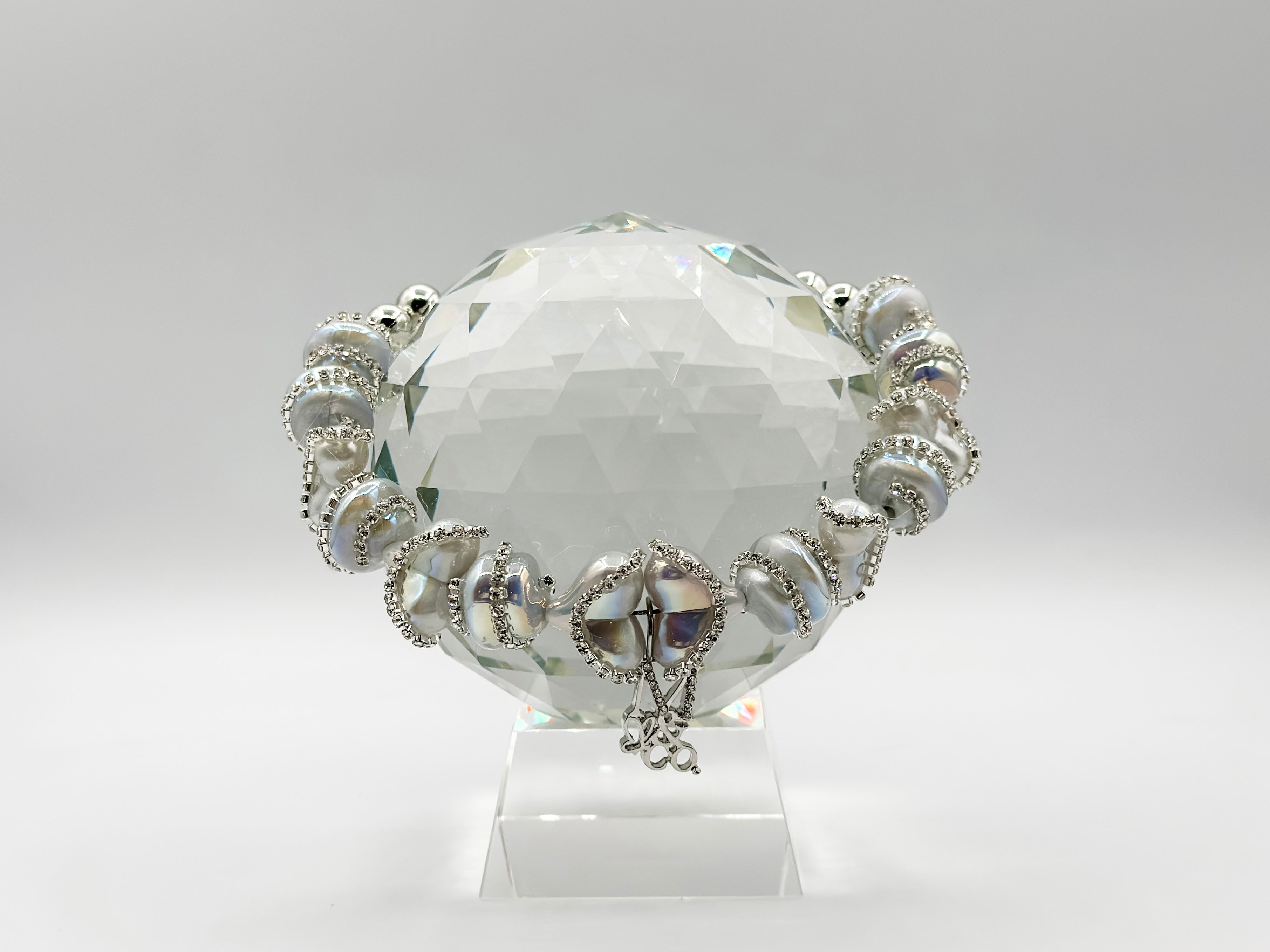 Cruise Necklace: Silver Moonlight