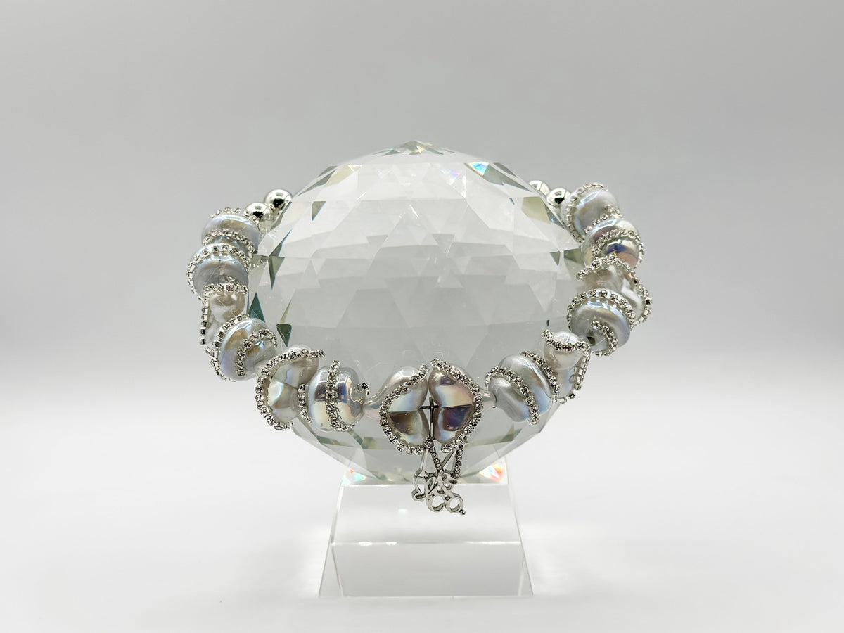 Cruise Necklace: Silver Moonlight