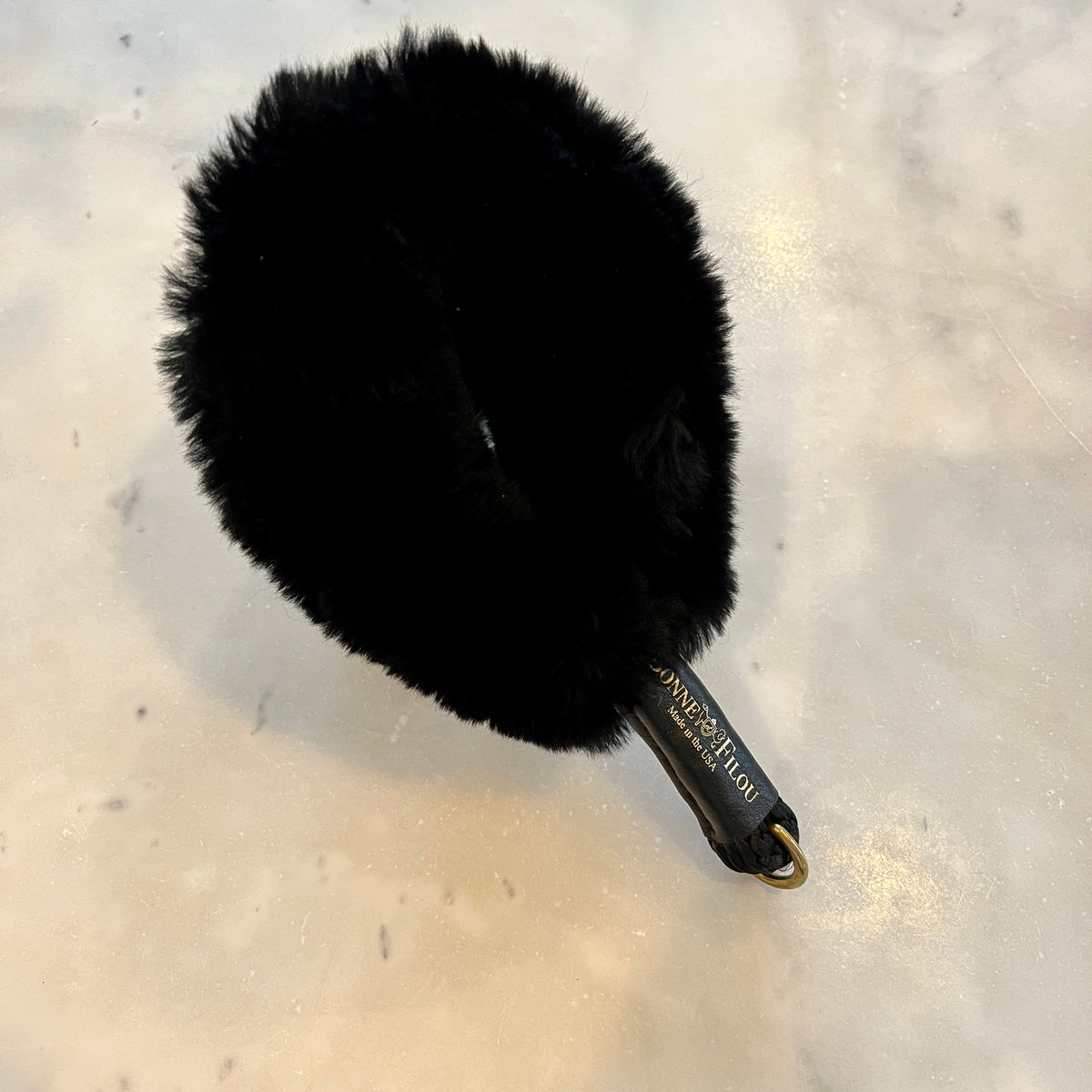 Bonne et Filou – Shearling Fur Dog Leash Grip