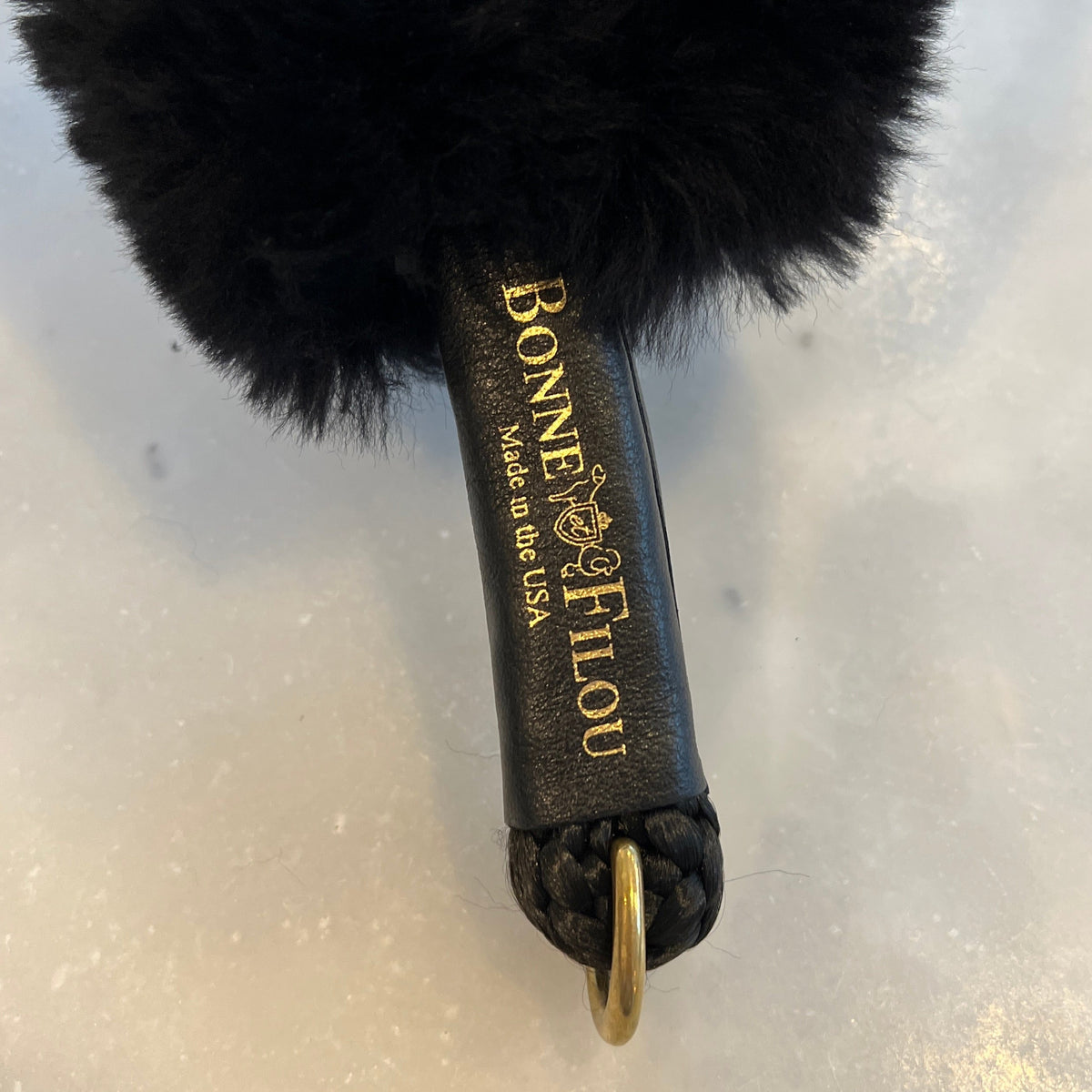 Bonne et Filou – Shearling Fur Dog Leash Grip