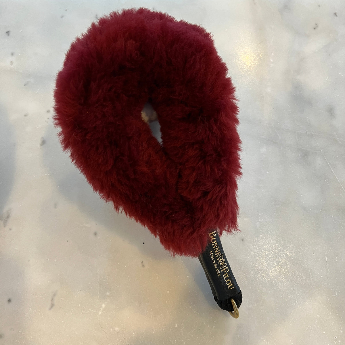 Bonne et Filou – Shearling Fur Dog Leash Grip