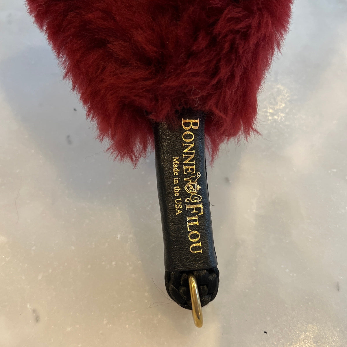 Bonne et Filou – Shearling Fur Dog Leash Grip