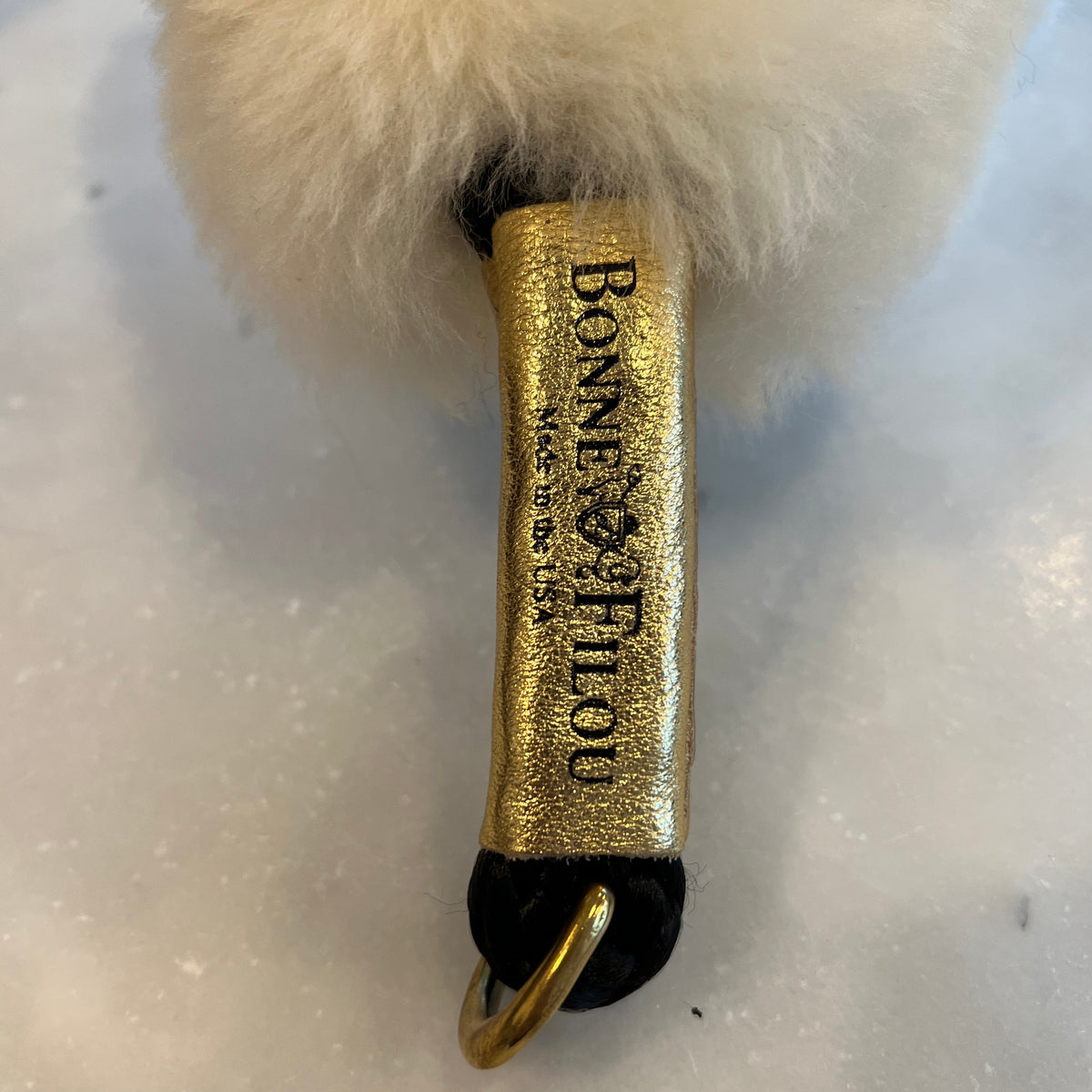 Bonne et Filou – Shearling Fur Dog Leash Grip