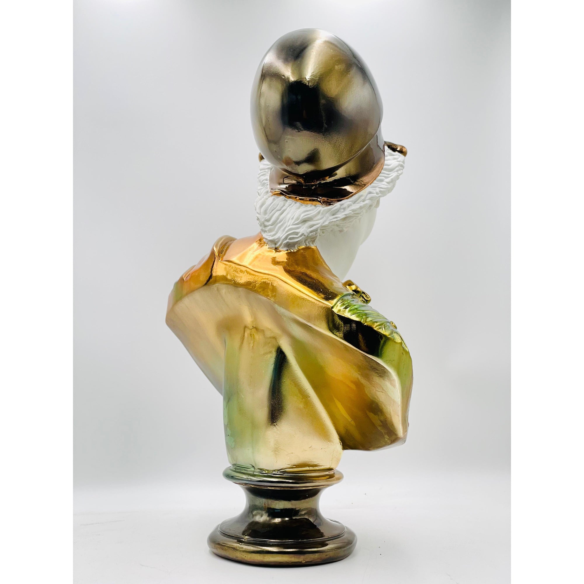And Iconic Athena Sculpture Ombre Chrome Style