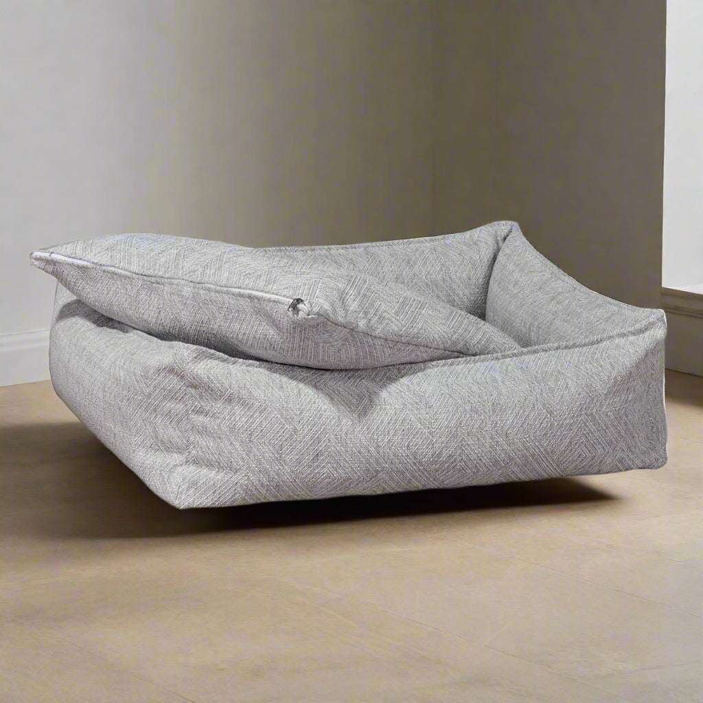 B Lounge in Performance & Cotton Blend