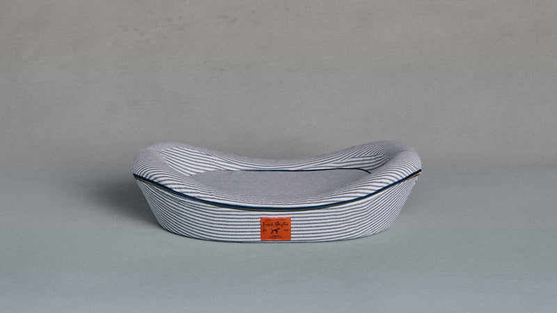 Timeless Dog Bed in Blue Blood Ticking