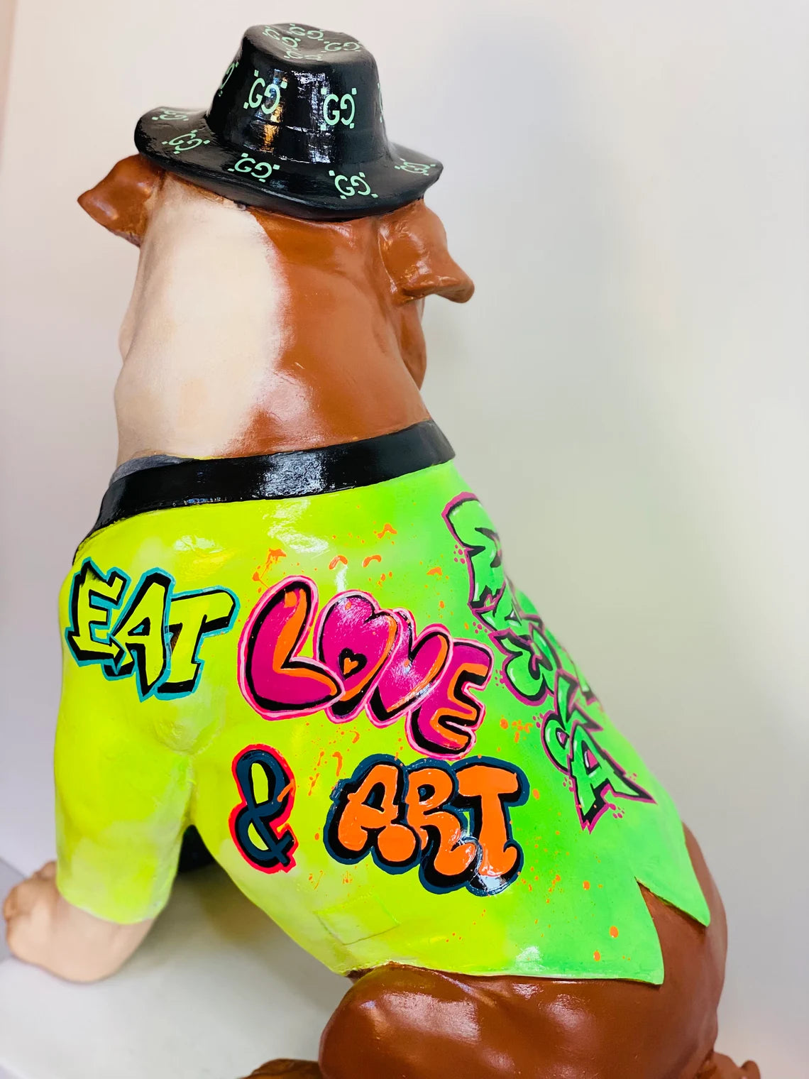 Bulldog with luxury Hat Statue