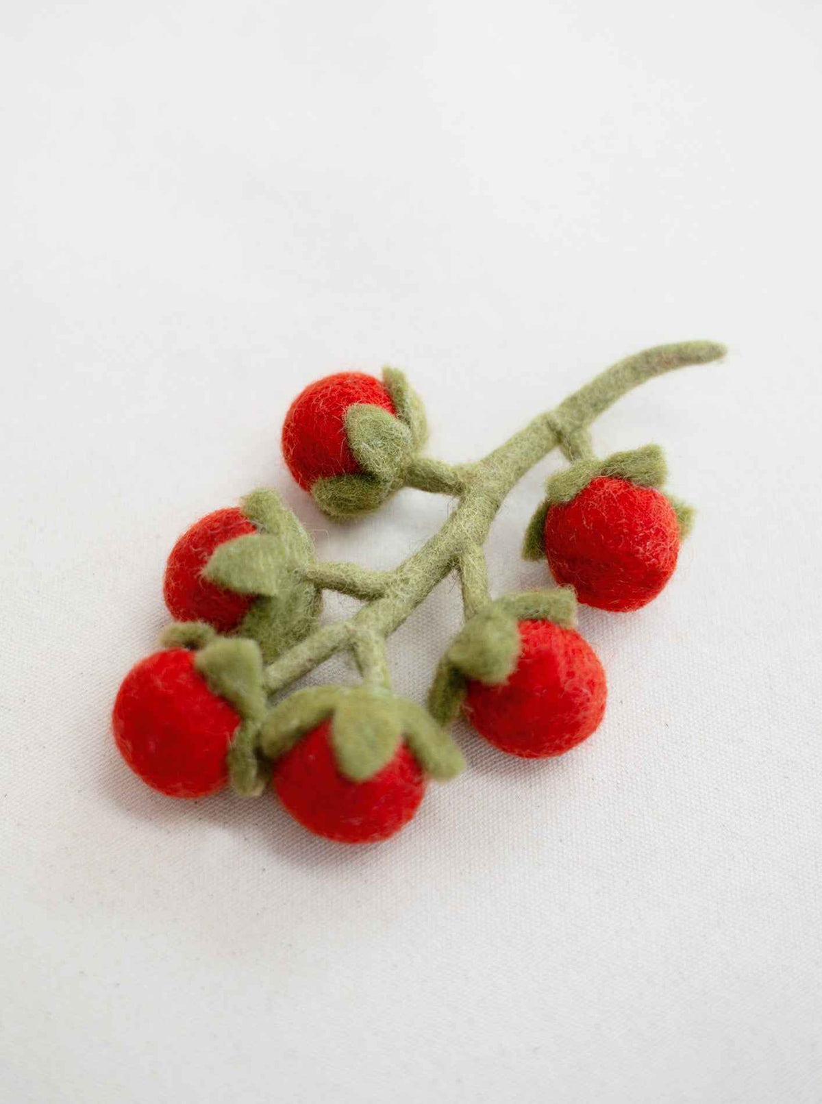 Cherry Tomato Vine Wool Dog & Cat Toy