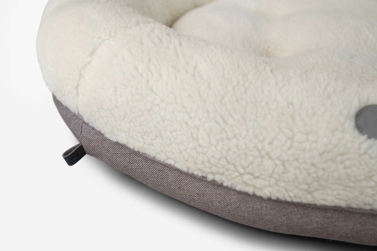 Chester & Lee | Furry Beige Donut Dog Bed | HT Animal Supply