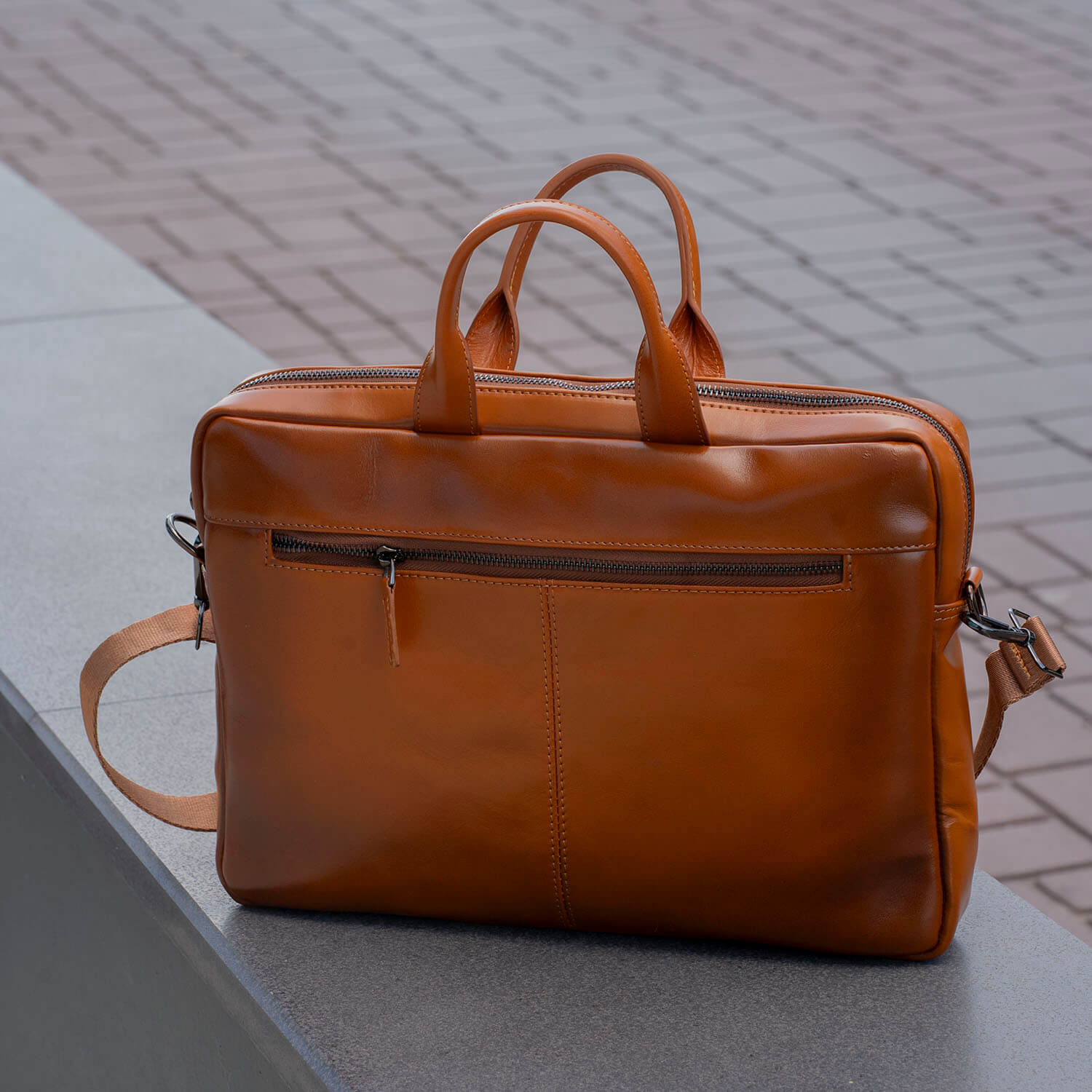 Classic Leather Laptop Bag Camel Brown Hollywood