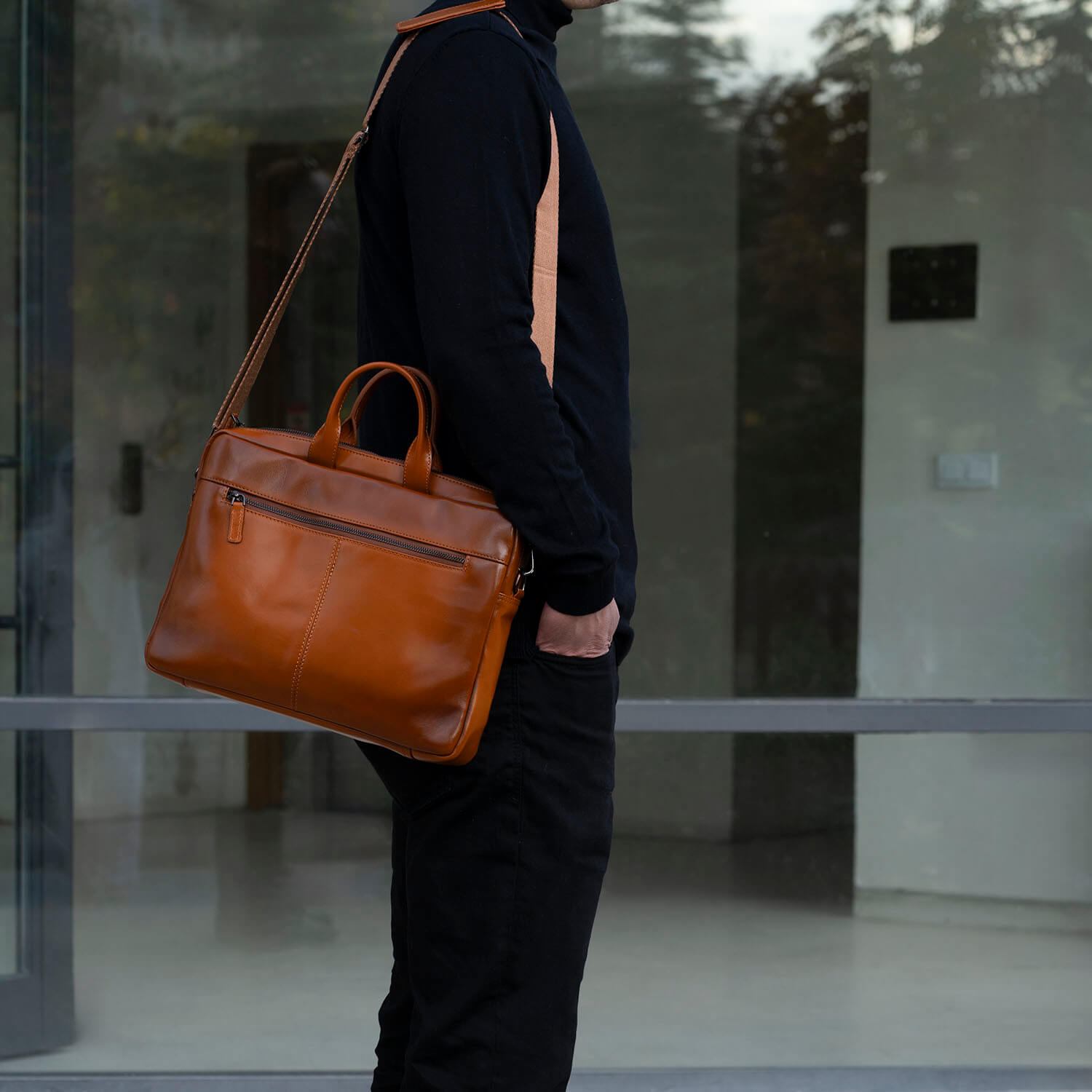 Classic Leather Laptop Bag Camel Brown Hollywood
