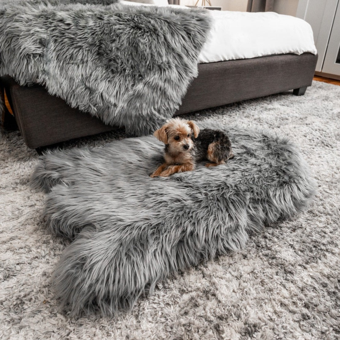 Puprug Faux Fur Orthopedic Dog Bed Curve Charcoal Grey
