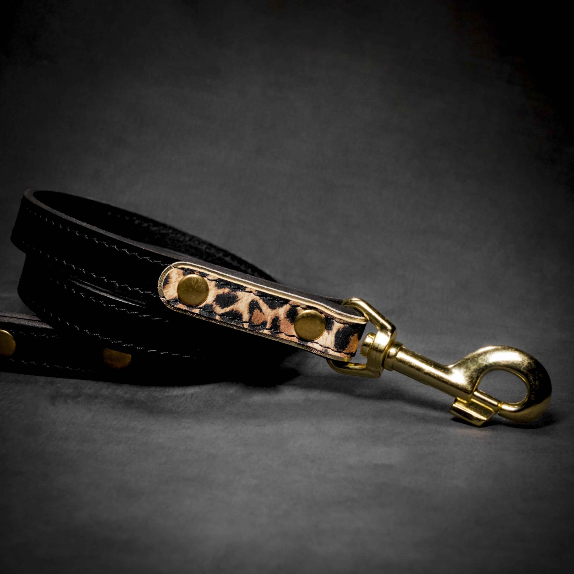 Bestia Leopard Leather Dog Leash