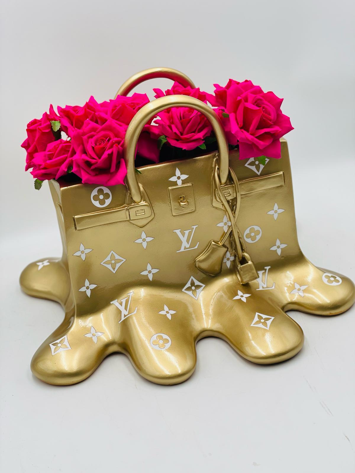 Golden Icon Bag Vase – Customizable Louis-Inspired Luxury Decor