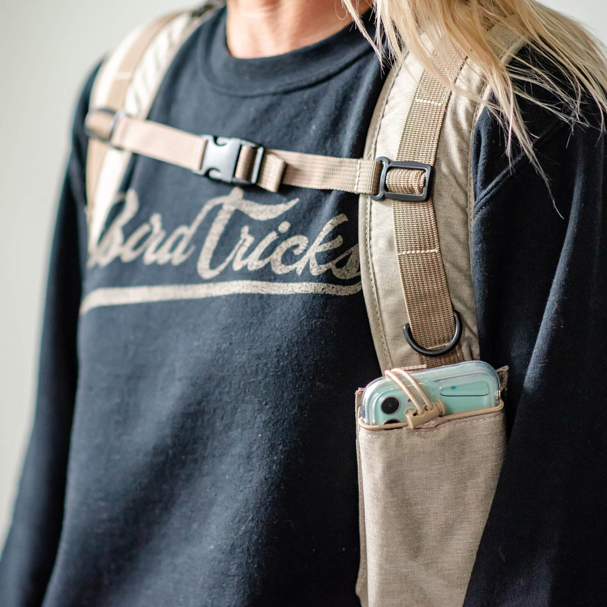 ibiyaya ibiyaya x BirdTricks TrackPack for Birds, Patented Small Bird Carrier Backpack with Perch