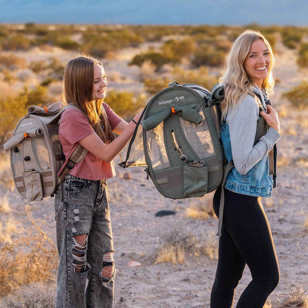ibiyaya ibiyaya x BirdTricks Medium Size TrackPack, Backpack Bird Travel Carrier