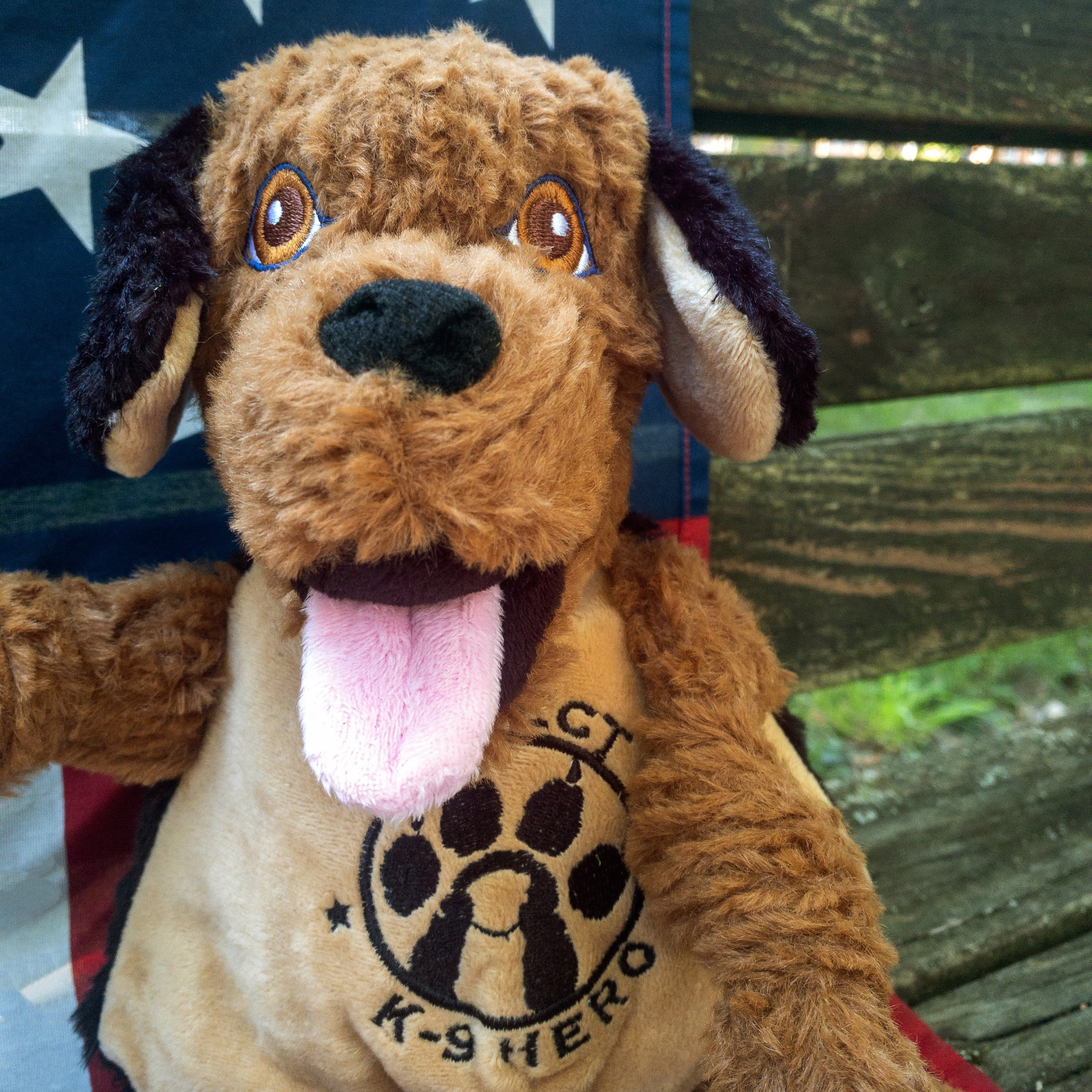 HuggleCauseTM, Project K-9 Hero, Flash Knottie Plush Dog Toy, Large