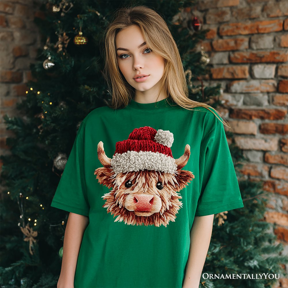 Highland Cow Santa Hat Christmas T-Shirt, Imitation Latch Hook Yarn Cozy Tee