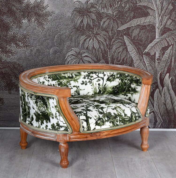Elegant French-Style Pet Bed Green